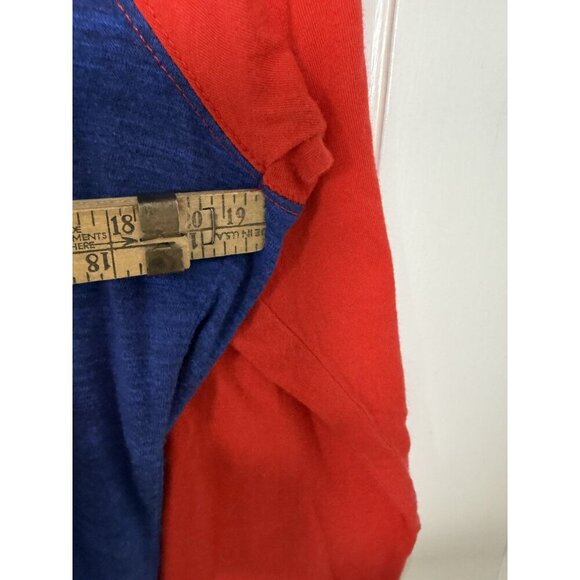 Majestic NBA Philadelphia 76ers Women’s Scalloped Red And Blue Shirt Sz Large - Picture 8 of 9